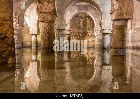 Cisterna araba o Aljibe, antica moschea durante il medioevo regola di musulmani in Spagna, Caceres Foto Stock