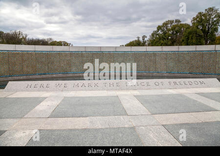 II Guerra Mondiale stella d'oro memorial wall, Washington D.C., USA Foto Stock