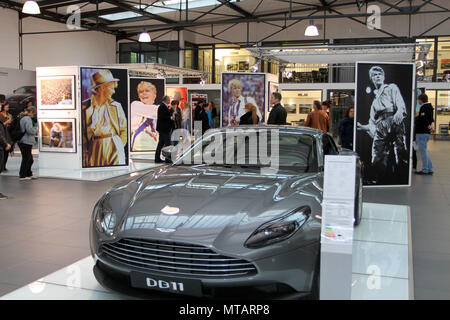 David Bowie Ausstellung bei Aston Martin Berlin offre: atmosfera Dove: Berlino, Germania Quando: 26 Apr 2018 Credit: WENN.com Foto Stock