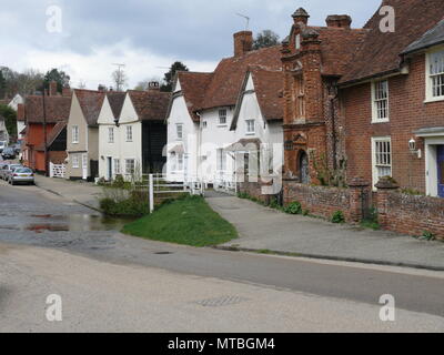 Una vista della High Street, Clare, Suffolk, Inghilterra Foto Stock