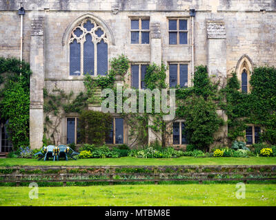 Markenfield Hall historic moated manor house vicino a Ripon North Yorkshire, Inghilterra Foto Stock