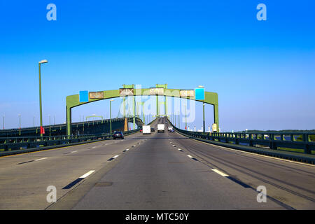 Delaware memorial bridge road in USA US Foto Stock