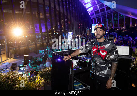 Radio 1 extra del DJ Target durante il Liverpool v Real Madrid finale di UEFA Champions League al funzionario la visualizzazione di parte di Sky Garden, Londra. Foto Stock