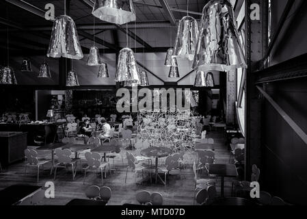 Il Café Campana con il Musee dOrsay con il suo bellissimo sogno-come l'ambiente, direttamente ispirato da Emile Gallé, e un omaggio al Liberty Foto Stock