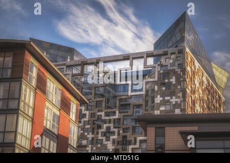 L'edificio cubo su una bella giornata di sole a Birmingham, Regno Unito Foto Stock