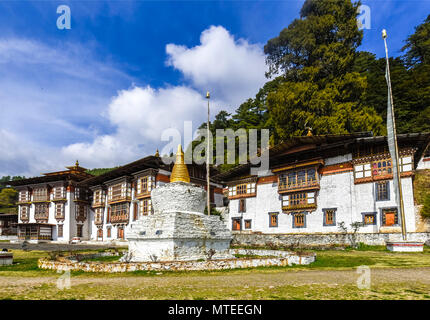 Stupa buddisti, Kurjey Monastero, Kurjey, Chokhor Valley, Bumthang Destrict, Himalaya, Regno del Bhutan Foto Stock