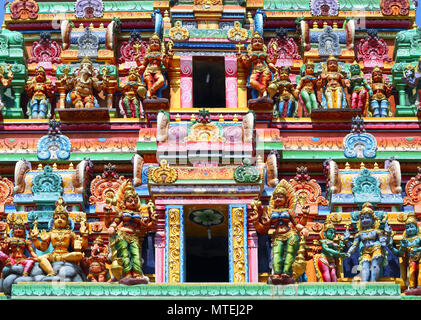 Frammento del tetto del tempio indù Foto Stock