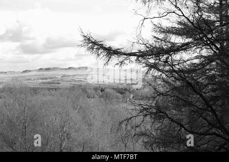 In bianco e nero di paesaggi in base all'interno di Glasgow e varie parti della Scozia. Foto Stock