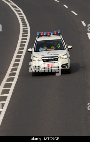 Polilce auto su autostrada,Israele Foto Stock