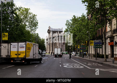 Puerta del Alcala en Madrid, Spagna Foto Stock