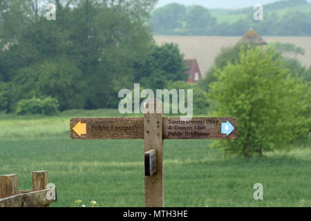 Il South Downs Way e Downs Link in Beeding, West Sussex Foto Stock