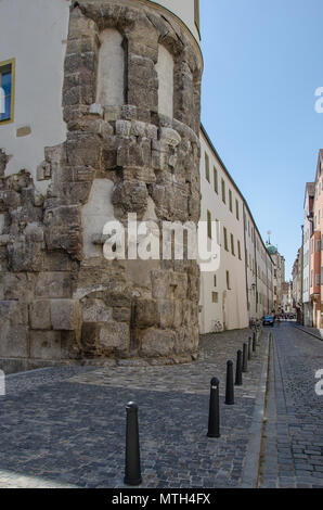 Nel 179 D.C./CE, l'impero romano ha stabilito la rocca "Castra Regina", o "fortezza sul fiume Regen", dove la Regen entra nel fiume Danubio. Foto Stock