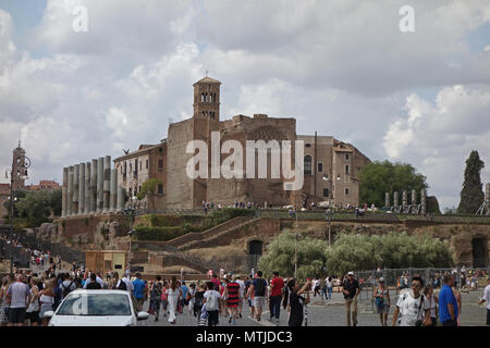 Roma, Italia - 9 Settembre 2017: Il Tempio di Venere e Roma forse il più grande tempio antica Roma. Situato sulla collina di Velian, fra il romano per Foto Stock