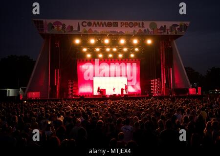 Lily Allen esegue alla gente comune Festival in Southampton Foto Stock