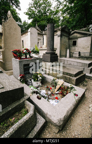 Musicista americano Jim Morrisons tomba al cimitero di Pere Lachaise, Parigi, Francia Foto Stock