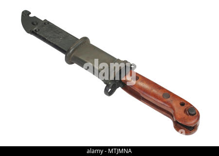 AK 47 a baionetta sciabola e isolato su bianco Foto Stock