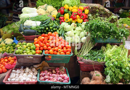 Le verdure sul mercato in India Foto Stock