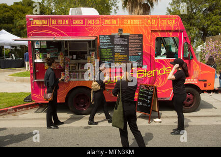 Carrello alimentari, Beverly Hills mostra d'arte, Beverly Gardens Park, Beverly Hills, Los Angeles, California, Stati Uniti d'America Foto Stock