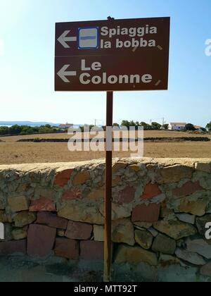 Le Colonne e La Bobba Carloforte cartello stradale, Sardegna Italia Foto Stock