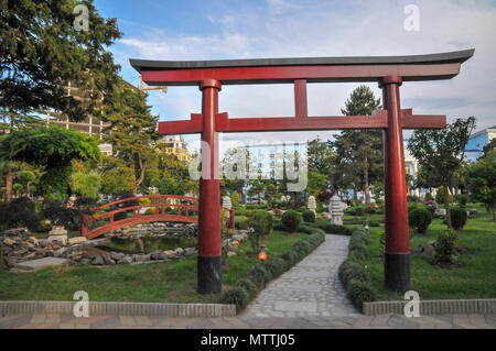 Giardino in stile Giapponese al Miracle Park, Batumi, Georgia Foto Stock