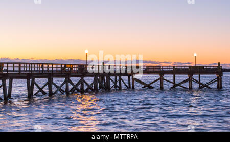 Alba sulle calme acque di Southport North Carolina - color sky, tranquilla Foto Stock