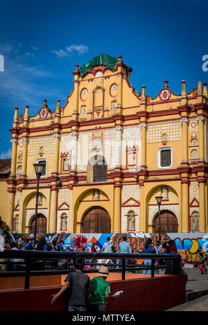 Cattedrale, diocesi Cattolica Romana di San Cristobal de Las Casas, San Cristobal de las Casas, Chiapas, Messico Foto Stock