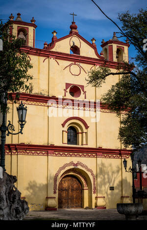 Templo de San Francisco, San Cristobal de las Casas, Chiapas, Messico Foto Stock