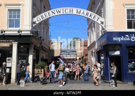 Storico mercato di Greenwich, impostato in un sito del Patrimonio Mondiale, di per sé London, England, Regno Unito Foto Stock