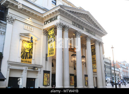 Disney Il Re Leone musical, al Lyceum Theatre di Londra Covent Garden, NEL REGNO UNITO Foto Stock