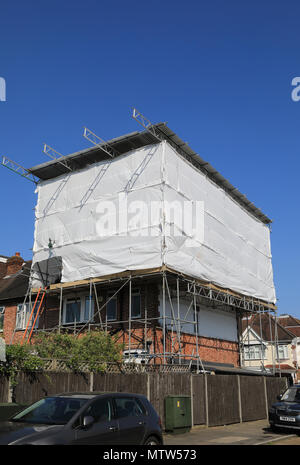 Conversione di loft a New Malden Surrey, in se l'Inghilterra, Regno Unito Foto Stock