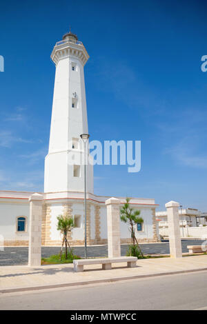 Faro Bianco di Torre Canne Fasano, nel sud Italia Foto Stock