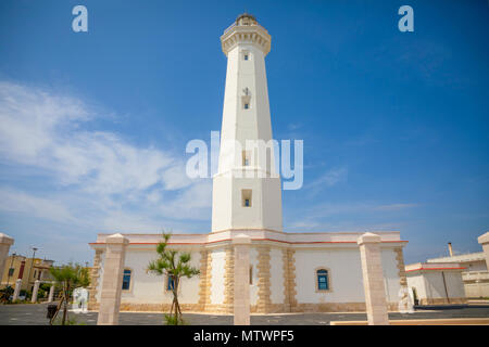 Faro Bianco di Torre Canne Fasano, nel sud Italia Foto Stock