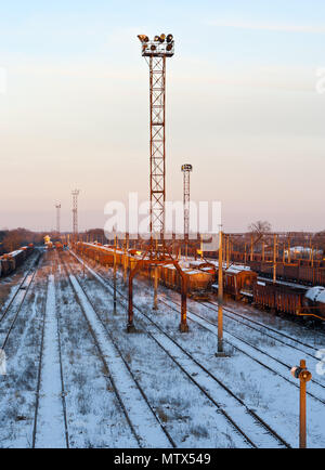 Stazione ferroviaria in inverno Foto Stock