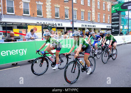 Salisbury, Regno Unito. Il 31 maggio 2018 Salisbury. Parte del programma di recupero per Salisbury dopo aver recentemente agente nervino attacco, la città ha ospitato le Finali della elite OVO Energy Tour serie. Consiglio Wiltshire e Salisbury City Council ha sostenuto la gara che ha avuto luogo nel Wiltshire per la prima volta come parte del Salisbury programma di recupero. Il prestigioso tour raggiunge il suo momento culminante ed esaltante, quando il maschile e femminile squadre gara per la vittoria dopo la concorrenza in otto round precedenti in diverse città. Credito: © pcp/ Alamy Stock Photo (Default)/Alamy Live News Foto Stock