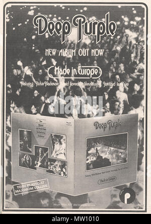 Deep Purple made in Europe, piena pagina REGNO UNITO premere advert 1976. Deep Purple premere spot; annuncio pubblicitario per la band di album degli anni settanta e ottanta. Queste inserzioni è apparso nel British carte di musica e spettacolo Deep Purple's album nel loro contesto originale. Include alcune delle loro più famosi titoli tra cui fumo sul acqua e testa della macchina. Questo annuncio è per un insieme denominato realizzato in Europa, con registrazioni dal vivo della banda del 1975 mostra, l'ultima con il chitarrista Ritchie Blackmore. Foto Stock