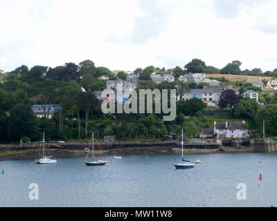 Il lavaggio da Falmouth attraverso il Fiume Fal Foto Stock