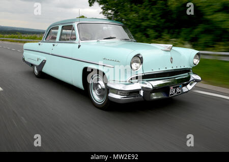 1955 Lincoln Capri classic American automobile berlina Foto Stock