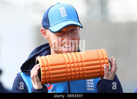 L'Inghilterra del Ben Stokes durante una sessione di reti a Headingley, Leeds. Foto Stock