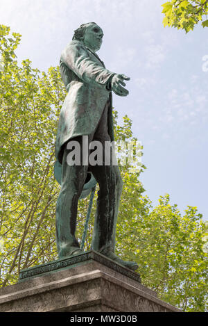 Henry Fawcett ( 1833-1884) statua, la piazza del mercato, Salisbury, Wiltshire, Inghilterra, Regno Unito Foto Stock