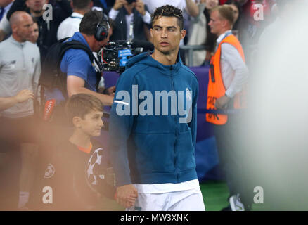 Kiev, Ucraina - 26 Maggio 2018: Cristiano Ronaldo del Real Madrid va al passo prima della finale di UEFA Champions League 2018 gioco contro il Liverpool a Foto Stock