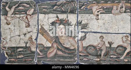 . Inglese: un quinto cenutry CE mosaico raffigurante il mare-dea Thalassa in Hatay Museo archeologico . V secolo d.c. Sconosciuto 267 Hatay thalassa Foto Stock