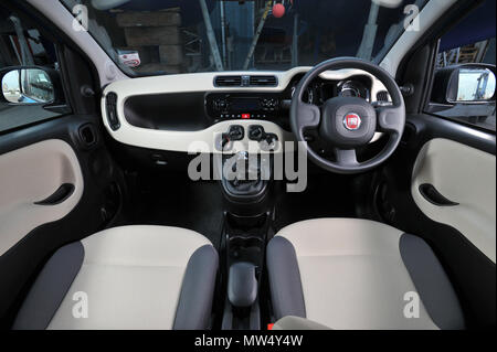 2012 Fiat Panda italiano compact city car Foto Stock