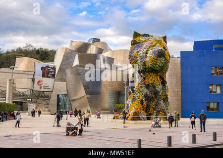 Città di Bilbao, Frank Gehry architetto, Gugenheim Museum, Spagna, Vasc Paese Foto Stock