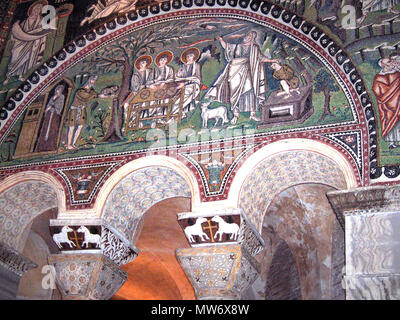 . Abramo divertente tre angeli; il sacrificio di Isacco; Basilica di San Vitale a Ravenna, Italia. Il 5 aprile 2006. Georges Jansoone 543 SanVitale20 Foto Stock