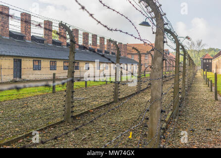 Auschwitz, Polonia - più letali tra i campi di sterminio costruito durante la Shoah, ancora oggi rimane un calcio nello stomaco per i visitatori Foto Stock