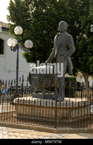 Statua di sherry producendo fondatore: Manuel Maria Gonzalez Angelo del Gruppo Gonzalez Byass Bodega (Celler) in Jerez de la Frontera in Andalusia, sud S Foto Stock