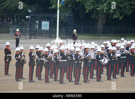 Il ammassato bande di Sua Maestà, dei Royal Marines Spectactular musicale Foto Stock