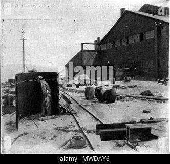 . La Carnegie Steel Works. Mostra lo schermo utilizzato da riscontri quando lo sparo del cannone e guardare il Pinkerton uomini, Homestead strike. 1912. E. Benjamin Andrews 282 Homestead strike Carnegie shield Foto Stock