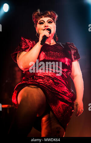Brighton, East Sussex. Il 31 maggio 2018. American cantautrice Beth Ditto, noto per dirige anche la banda Gossip, esegue la sua sell-out show al Concorde2. Credito: Francesca Moore/Alamy Live News Foto Stock