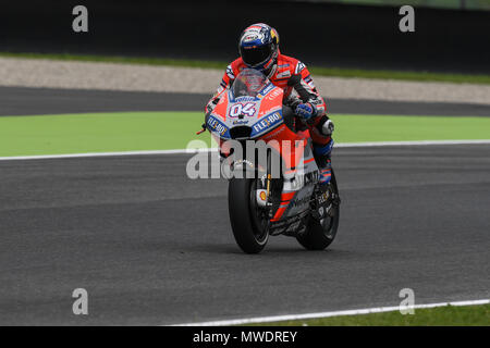 Sul circuito del Mugello, Scarperia, Italia. Il 1 giugno, 2018. Italiano moto Grand Prix, venerdì libero Andrea Dovizioso Credito: Azione Sport Plus/Alamy Live News Foto Stock